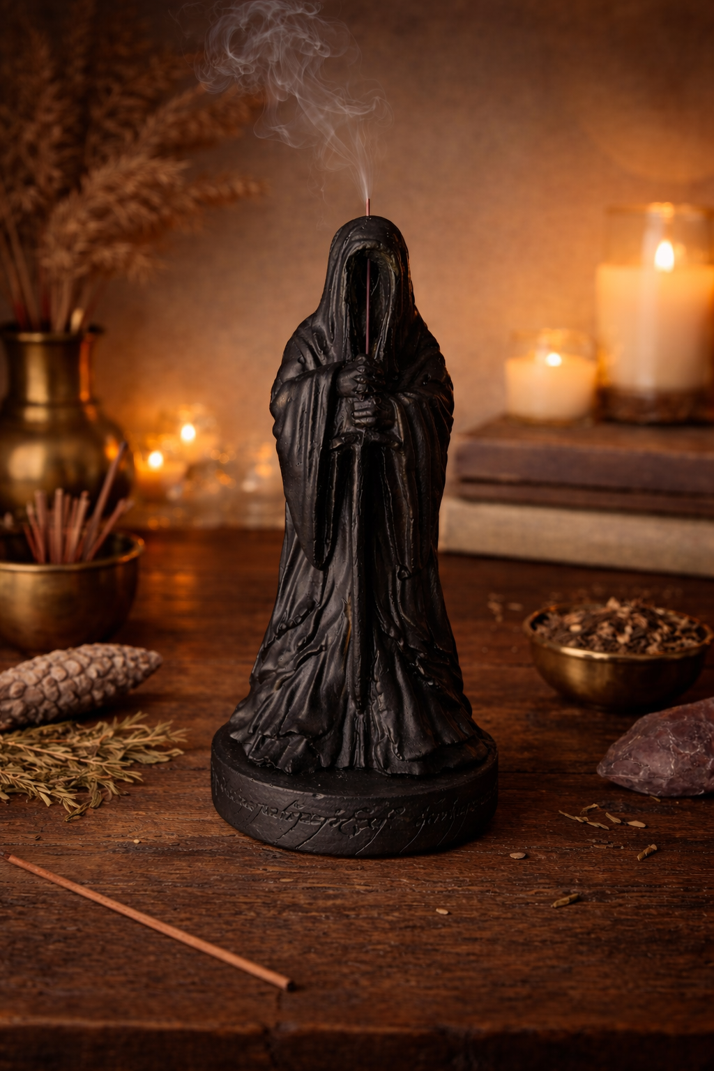 🕯️ Mistik Figürlü Alçı Tütsülük – Ritüel ve Atmosferin Buluşması